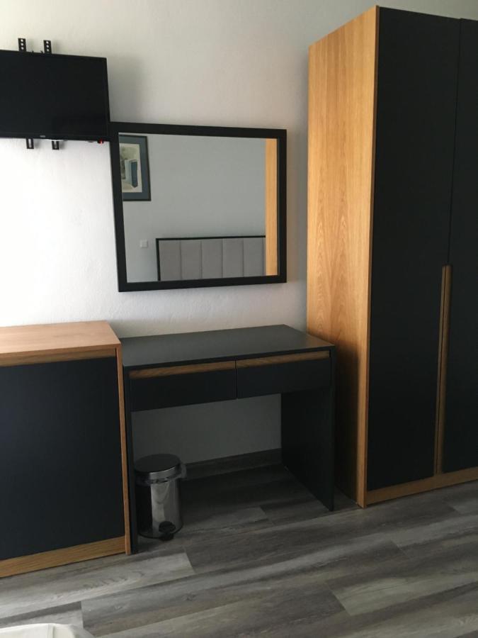 Irini Boutique Rooms!!! Himare Exteriör bild