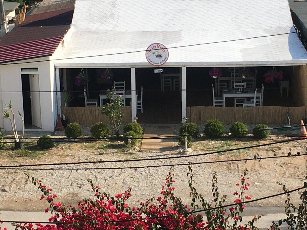 Irini Boutique Rooms!!! Himare Exteriör bild