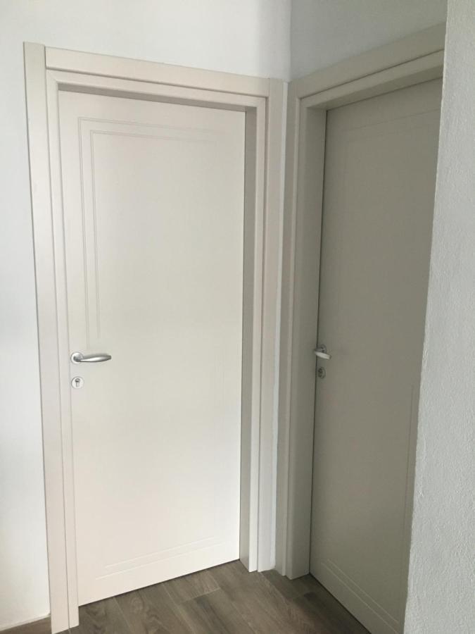 Irini Boutique Rooms!!! Himare Exteriör bild
