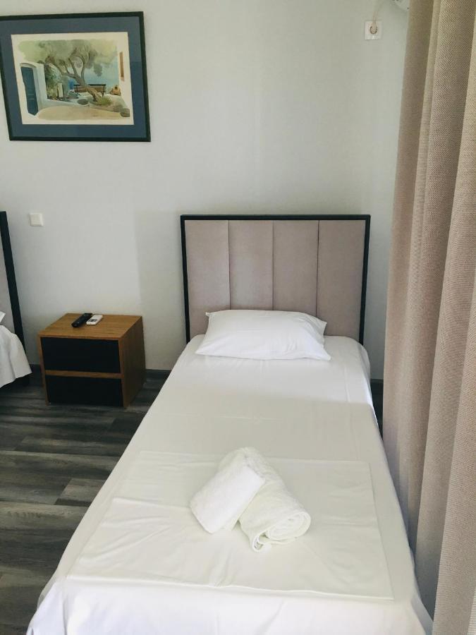 Irini Boutique Rooms!!! Himare Exteriör bild