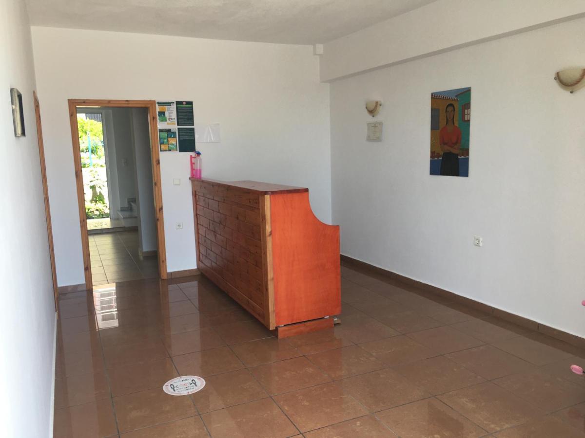 Irini Boutique Rooms!!! Himare Exteriör bild