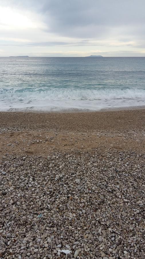 Irini Boutique Rooms!!! Himare Exteriör bild