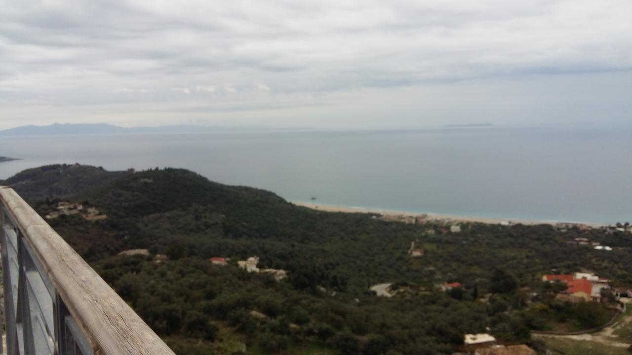 Irini Boutique Rooms!!! Himare Exteriör bild
